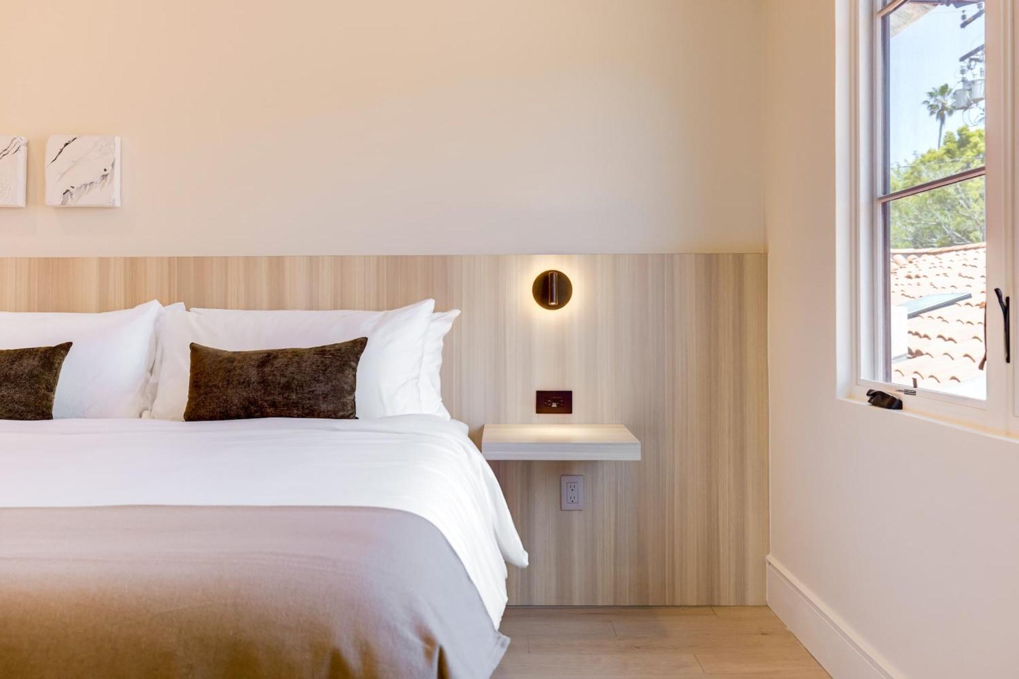 Casa De La Vina - Boutique Apartments In Downtown ซานตาบาร์บารา ภายนอก รูปภาพ