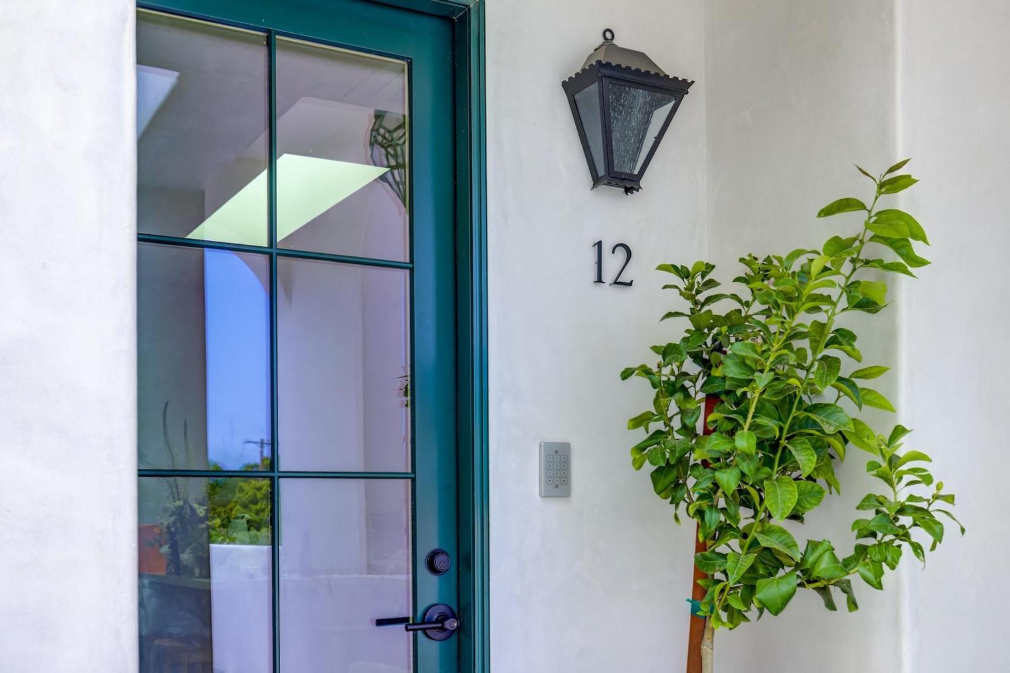 Casa De La Vina - Boutique Apartments In Downtown ซานตาบาร์บารา ภายนอก รูปภาพ
