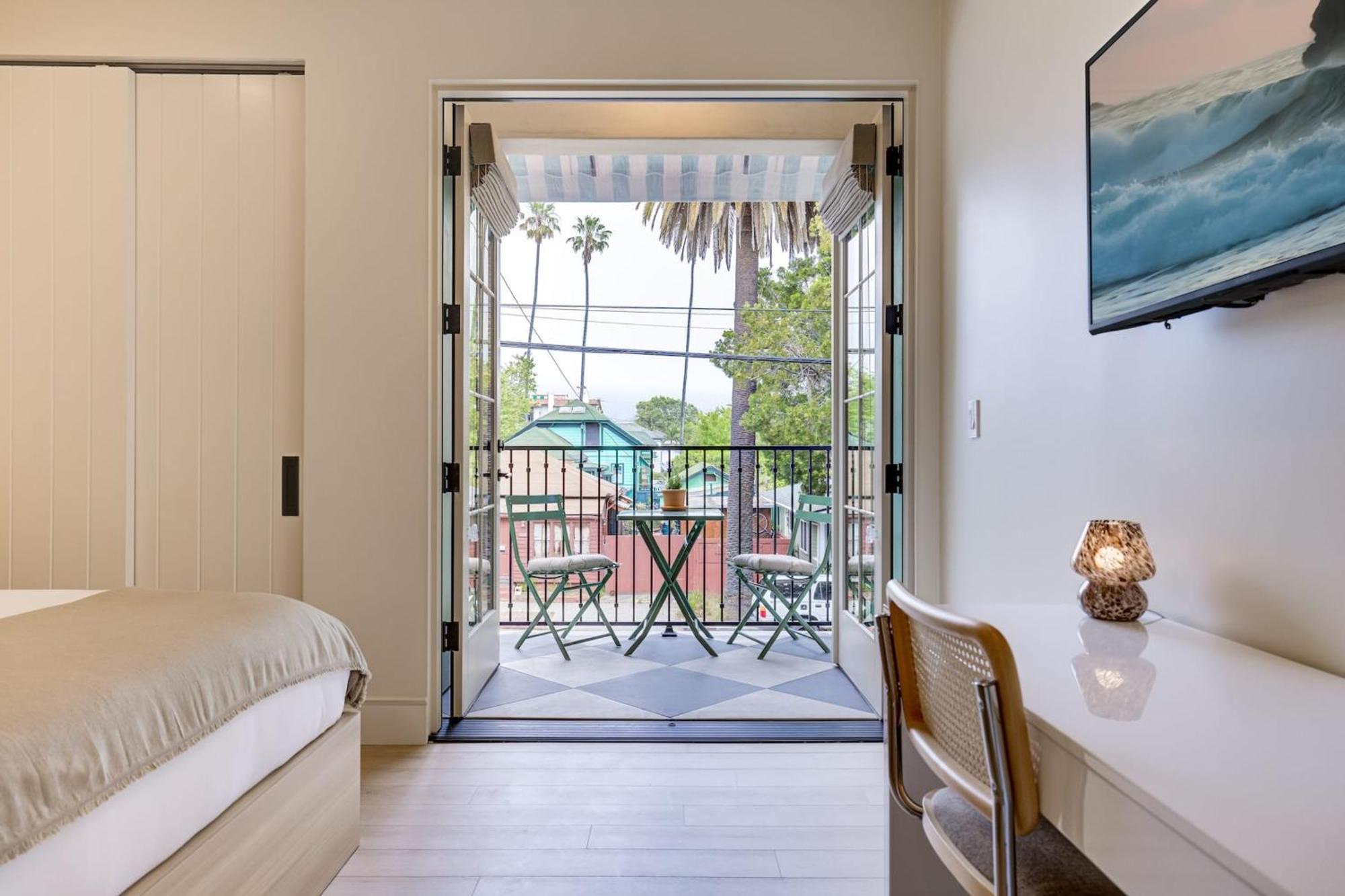 Casa De La Vina - Boutique Apartments In Downtown ซานตาบาร์บารา ภายนอก รูปภาพ